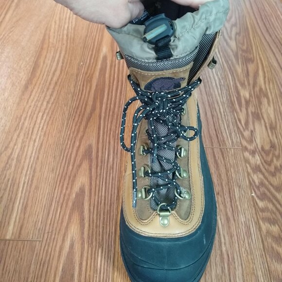 NWOT Sorel Men\'s Waterproof Boot in BARK Size 8